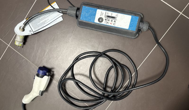 
								Peugeot Ion Electrique full									