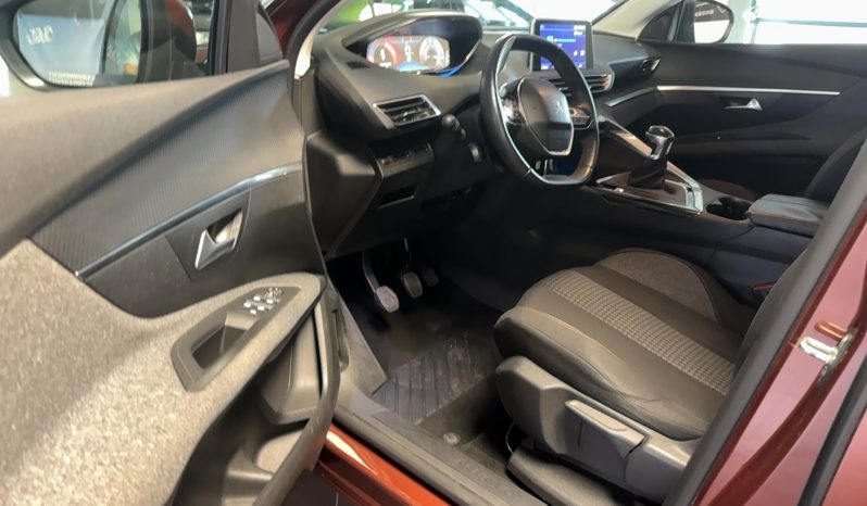 
								Peugeot 3008 (2) Puretech 130 S&S Active Business full									