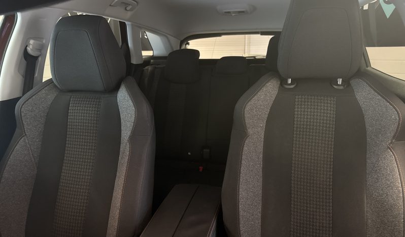 
								Peugeot 3008 (2) Puretech 130 S&S Active Business full									