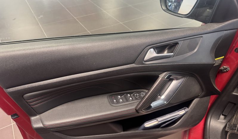 
								Peugeot 308 SW (2) BlueHDi 180 S&S EAT8 GT full									