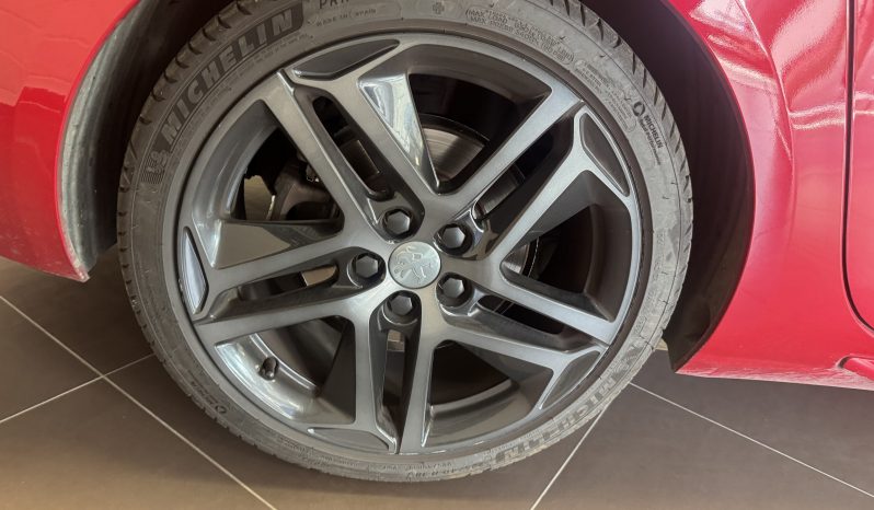 
								Peugeot 308 SW (2) BlueHDi 180 S&S EAT8 GT full									