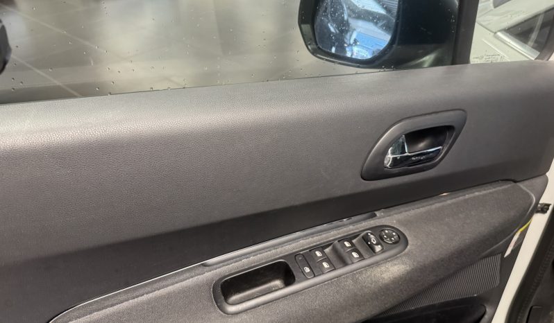 
								Peugeot 5008 1.6 BlueHDi 120 S&S EAT6 7 places Allure full									