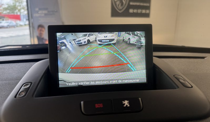 
								Peugeot 5008 1.6 BlueHDi 120 S&S EAT6 7 places Allure full									