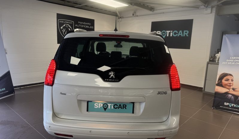 
								Peugeot 5008 1.6 BlueHDi 120 S&S EAT6 7 places Allure full									