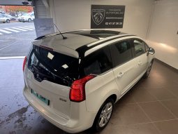 
										Peugeot 5008 1.6 BlueHDi 120 S&S EAT6 7 places Allure full									