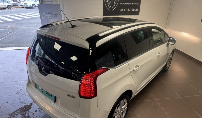 
								Peugeot 5008 1.6 BlueHDi 120 S&S EAT6 7 places Allure full									