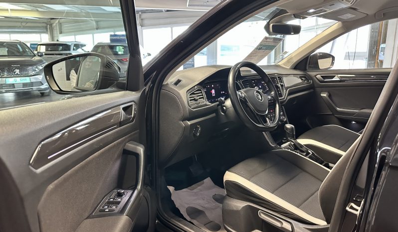 
								Volkswagen T-Roc 1.5 TSI 150 EVO CARAT DSG7 full									