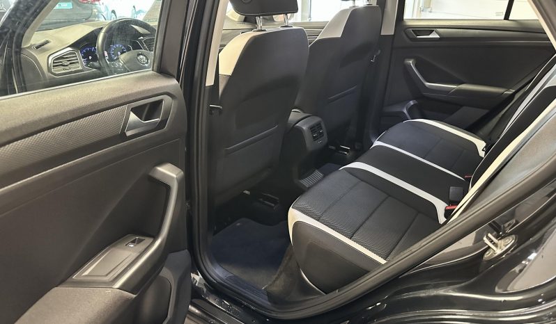 
								Volkswagen T-Roc 1.5 TSI 150 EVO CARAT DSG7 full									