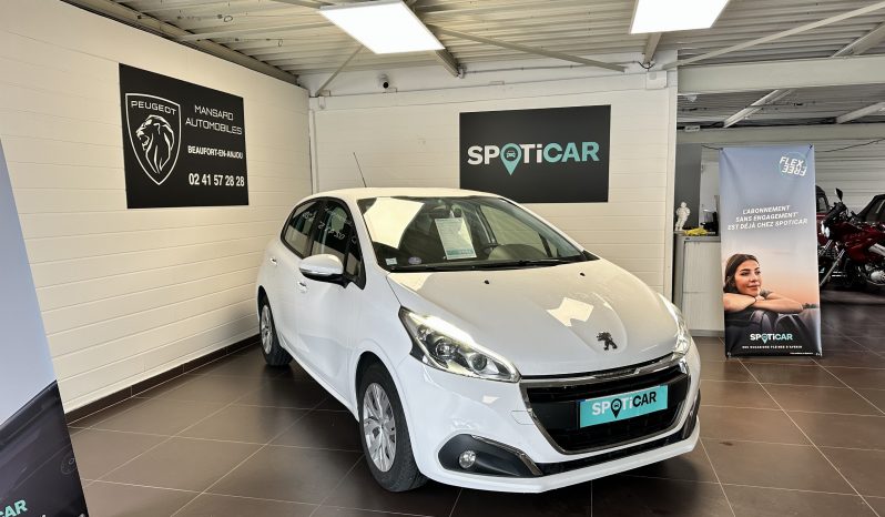 
								Peugeot 208 1.2 PureTech 82 Active full									