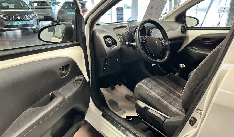 
								Peugeot 108 VTI 72 STYLE full									