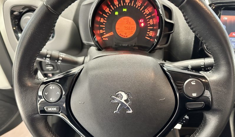 
								Peugeot 108 VTI 72 STYLE full									