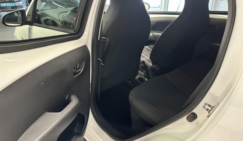 
								Peugeot 108 VTI 72 STYLE full									