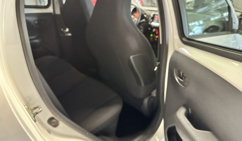 
								Peugeot 108 VTI 72 STYLE full									