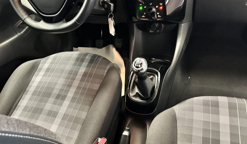 
								Peugeot 108 VTI 72 STYLE full									