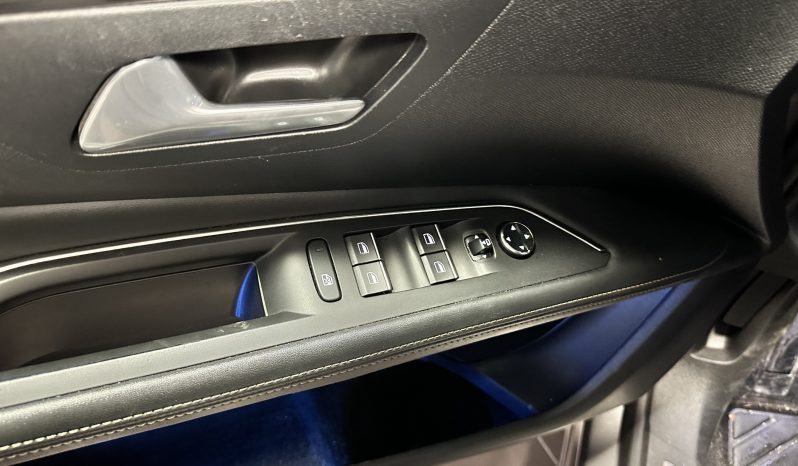 
								Peugeot 3008 (2) 1.6 HYBRID 225 E-EAT8 GT Pack full									