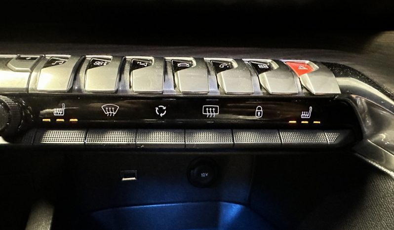 
								Peugeot 3008 (2) 1.6 HYBRID 225 E-EAT8 GT Pack full									