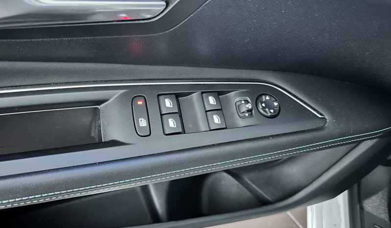 
								Peugeot 3008 (2) 1.6 HYBRID 225 E-EAT8 Allure Pack full									