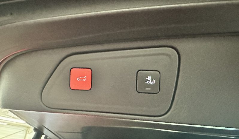 
								Peugeot 3008 (2) 1.6 HYBRID 225 E-EAT8 Allure Pack full									